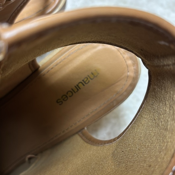 Maurice’s Women's Tan Heeled Sandals. Size 10 - Picture 2 of 5